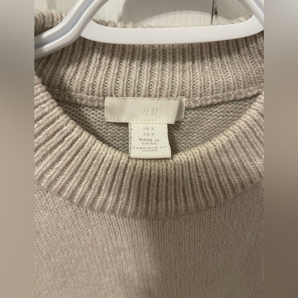 H&M Cream Ribbed Knit Sweater - Picture 3 of 6